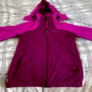 Like NEW Womans MARMOT soft shell jacket size SMALL.